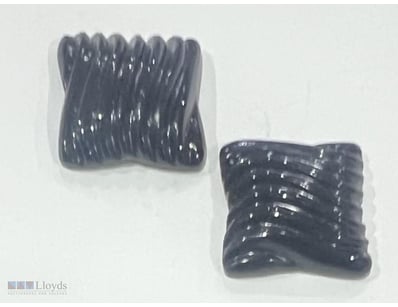 6.26 CARAT BLACK ONYXX PAIR        

Condition: Go...