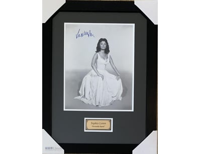 SOPHIA LOREN PERSONALLY SIGNED 14" X 11" PHOTOGRAP...