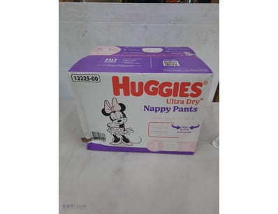Huggies ultra dry nappy pants size 4 92 pants on b...