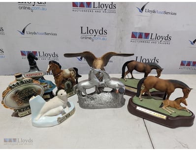 JIM BEAM CERAMIC DECANTER COLLECTION - ANIMAL THEM...