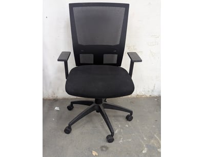 Office chair, netted backing, adjustable height, o...