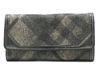 Designer Vault (A984) - Lot 5410