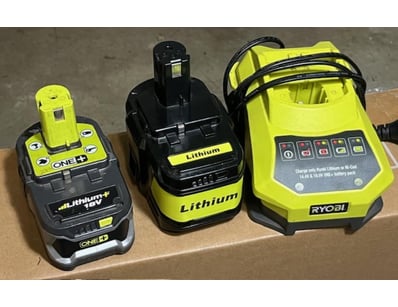 Ryobi 18V batteries and charger. 1 x 9Ah battery, ...