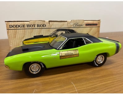 Mancave & Memorabilia (A1007) - Lot 395