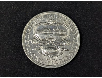 1927 AUSTRALIAN 8 PEARL PARLIAMENT HOUSE FLORIN
...