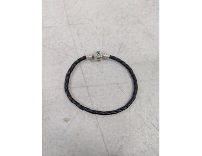 Police Seized Property & Unclaimed Jewellery (A... - Lot 327