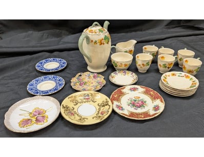 The Curio Collection (A996) - Lot 2099