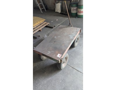 Mostly UNRESERVED POLY TANKs Manufacturer CLOSU... - Lot 293