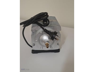 Electromagnetic air compressor pump system featuri...