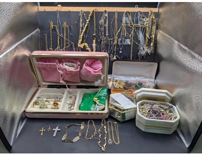 SA Public Trustee Home & Collectables Clearanc... - Lot 4023