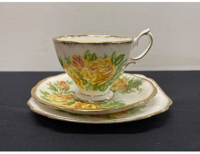 ROYAL DALTON, TEA ROSE, CUP, PLATE & SAUCER SET.
...