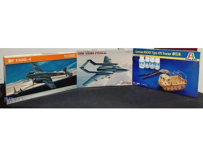 LOT OF THREE SCALE MODEL KITS - AIRCRAFT AND MILIT...