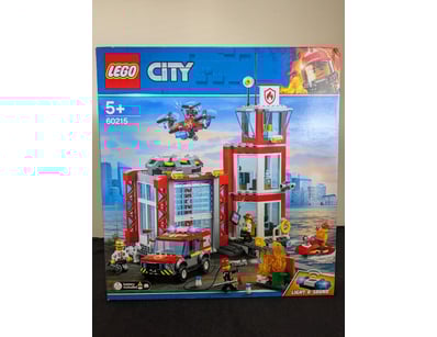 **UNRESERVED** COOKIE'S LIFETIME COLLECTION OF ... - Lot 304