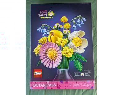 **UNRESERVED** LIFETIME COLLECTION OF LEGO PART... - Lot 404