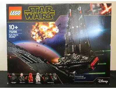 **UNRESERVED** COOKIE'S LIFETIME COLLECTION OF ... - Lot 640