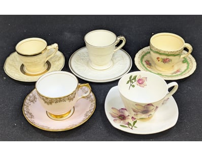 The Curio Collection (A983) - Lot 1124