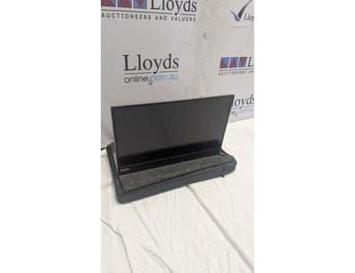 UNRESERVED Airport - Lost Property (A980) - Lot 438