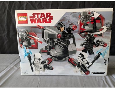 **UNRESERVED** LIFETIME COLLECTION OF LEGO PART... - Lot 135