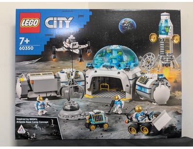 LEGO CITY LUNAR RESEARCH BASE SET 60350 - NASA ART...