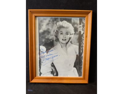 AUTOGRAPHED PHOTO OF ACTRESS GREER GARSON

Conditi...