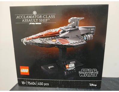 **UNRESERVED** LIFETIME COLLECTION OF LEGO PART... - Lot 636