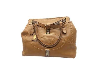 Designer Vault (A992) - Lot 1140