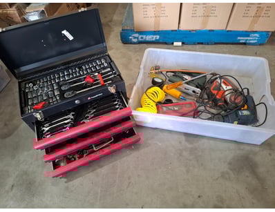 Home Improvement, DIY & Hardware (A1002) - Lot 61