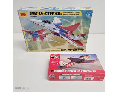 TWO UNASSEMBLED PLASTIC SCALE MODEL AIRCRAFT KITS ...