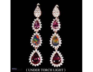 NATURAL RAINBOW FIRE OPAL & GARNET EARRINGS     

...