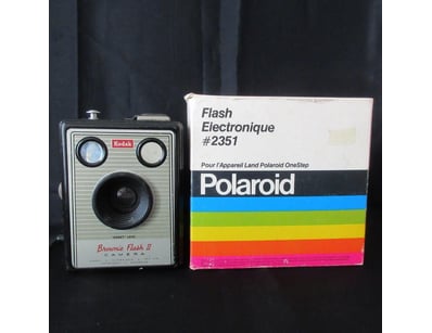 Estate Vintage Kodak Brownie Flash II Box Camera +...