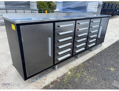 Unused 18 Drawer Stainless Steel Work Bench(10ft )...