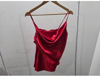 $1.2 Million Designer Fashion Retailer Liquidat... - Lot 234