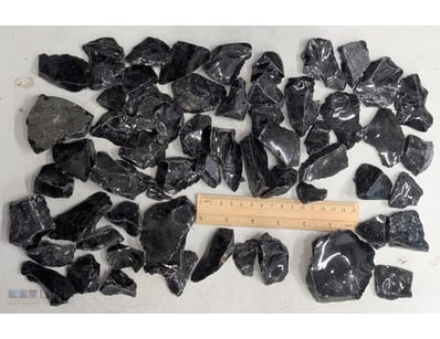 1.5 KILOS BLACK OBSIDIAN MINERAL CRYSTALS     

Bl...