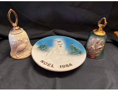 JIM BEAM REGAL CHINA COLLECTIBLES - THREE-PIECE HO...