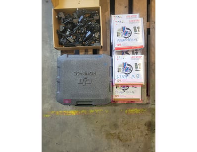 Gadgets, Music & Pastimes (A986) - Lot 50