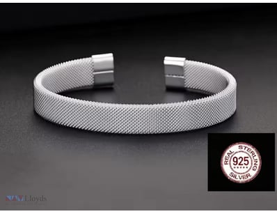 925 SILVER MESH CUFF BANGLE        

Condition: Go...
