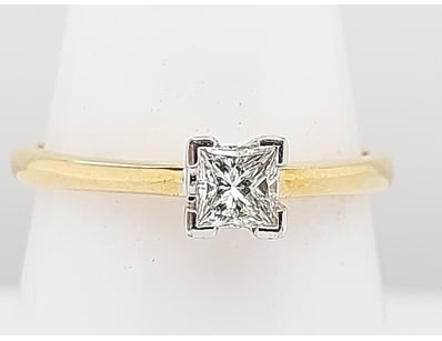 Affordable Jewellery Market (A1004) - Lot 675