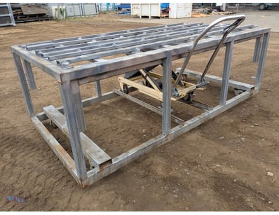 Sheet Metal Adjustable Trolley 

Dimensions: L 140...