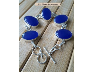 925 CHALCEDONY GEMSTONES BRACELET        

Conditi...