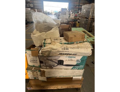 Assorted pallet of electrical components 

Note:...
