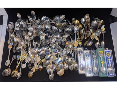 The Curio Collection (A985) - Lot 1005