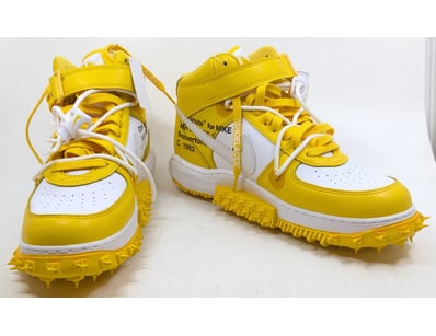 Designer Vault (A1004) - Lot 2500