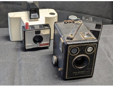 CAMERA COLLECTION - THREE PIECE LOT INCLUDING KODA...