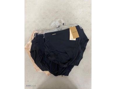 Lot Of women’s high brief underwear. pink colour, ...