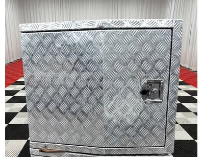 Checker plate toolbox, two door with handles and g...