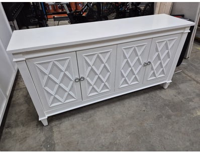 Console Cabinet, White

Dimensions: H 81cm x W 150...