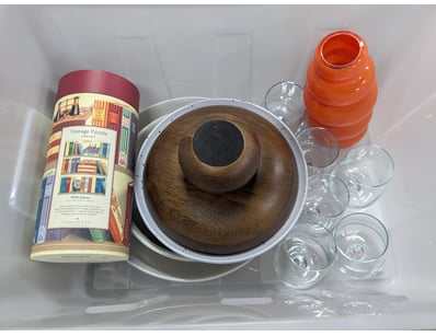 Homewares, including stemless wine glasses, Cavall...