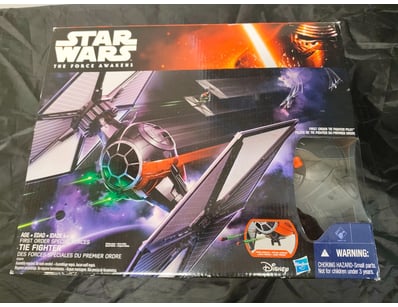 **UNRESERVED** LIFETIME COLLECTION OF LEGO PART... - Lot 826