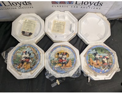 DISNEY FRIENDS FOR ALL SEASONS BRADFORD EXCHANGE S...
