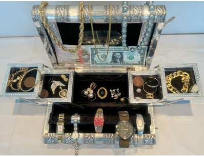 The Curio Collection (A982) - Lot 507